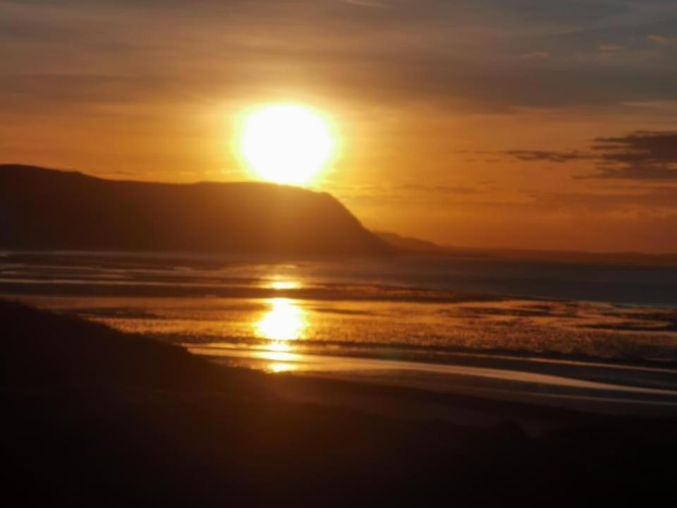 Superb Cintra Beachside Apartments Llandudno Esterno foto