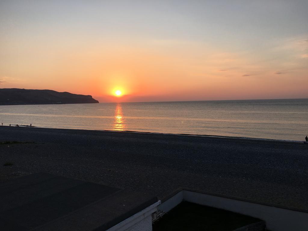 Superb Cintra Beachside Apartments Llandudno Esterno foto